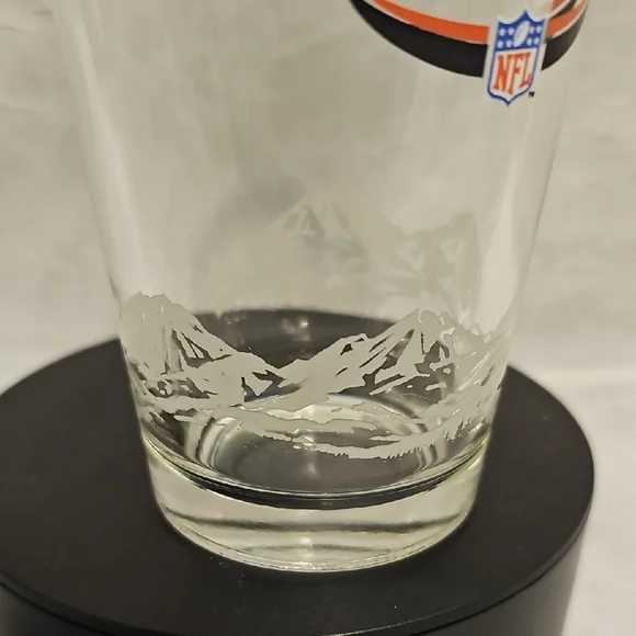 Coors Light NFL Pint Glass - Clear - Picture 2 of 4